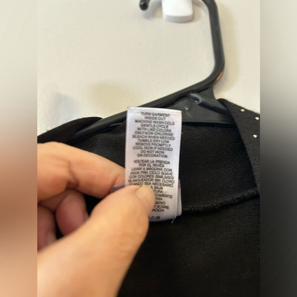 Laura Scott blouse with rhinestone design - Picture 4 of 8